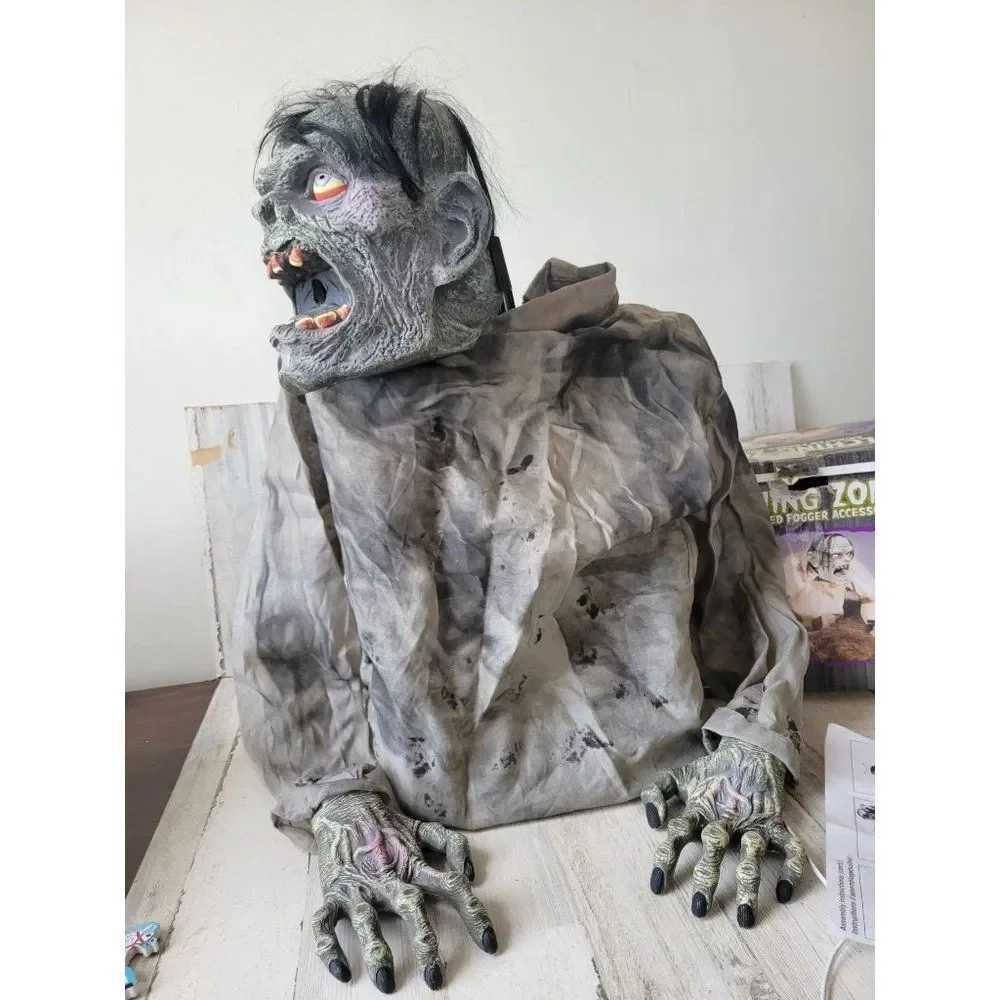 Seasonal belching zombie fogger animated Halloween prop‎ groundbreaker decor